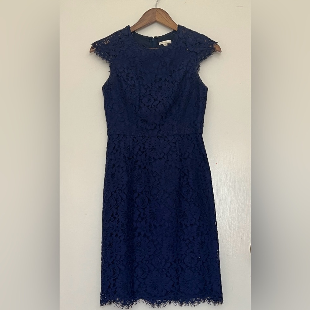 Pre-owned-Good condition